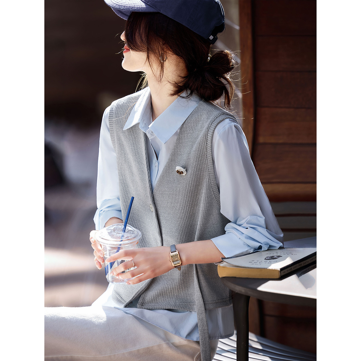 苏醒的乐园2026年春季新款通勤衬衫背心蓝色两件套装SXTZM26008