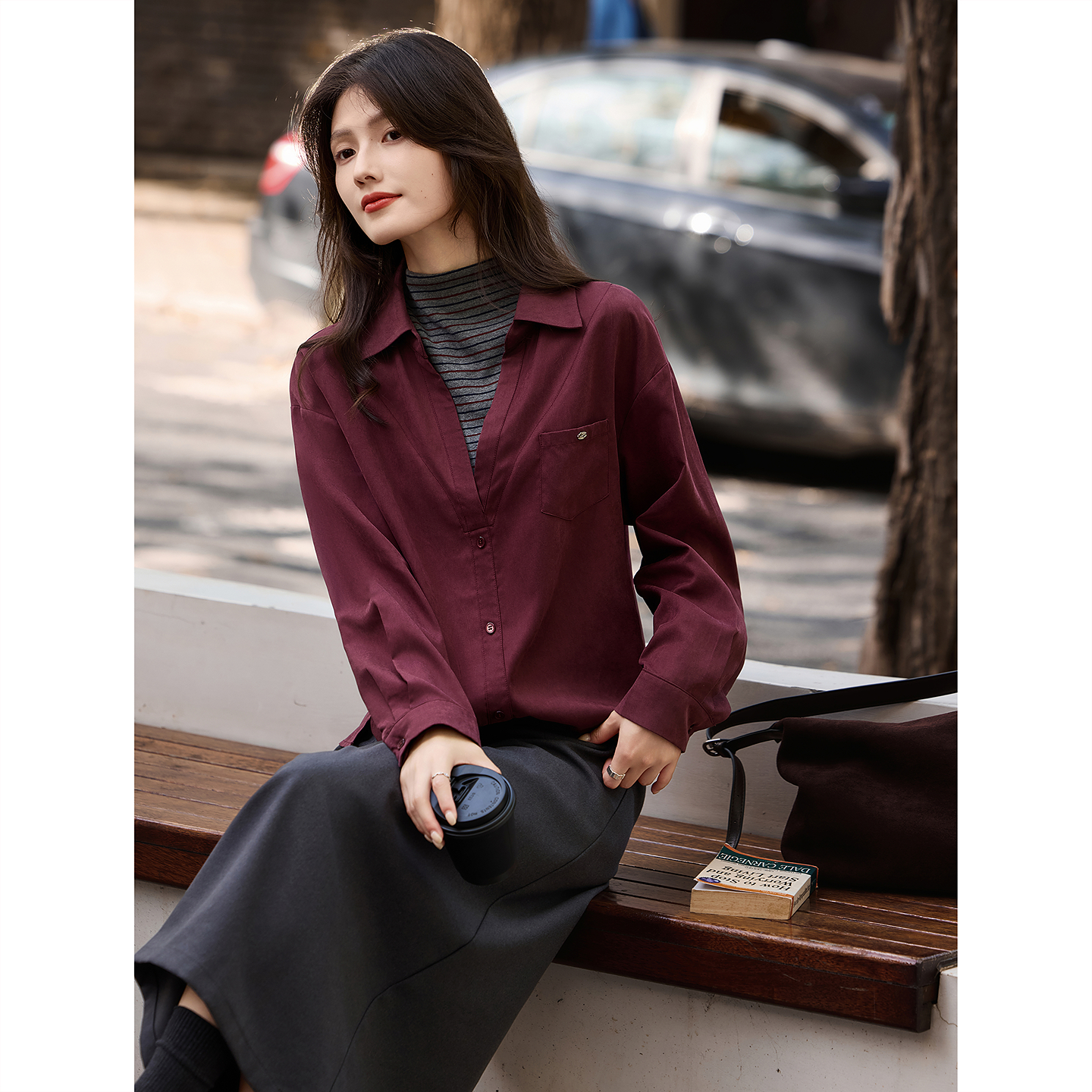 苏醒的乐园通勤休闲假两件衬衫半裙套装2025年冬季新款女装两件套