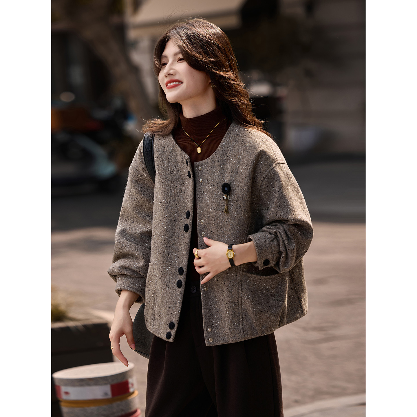 圆领短款呢子羽绒服外套
