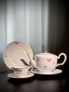 日本大仓陶园 Okura 早期手绘粉玫瑰描金咖啡杯碟盘茶壶咖啡壶