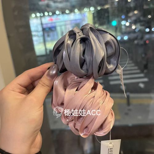 5103013韩国东大门Baket新款高级感褶皱优雅百搭花团香蕉夹发夹