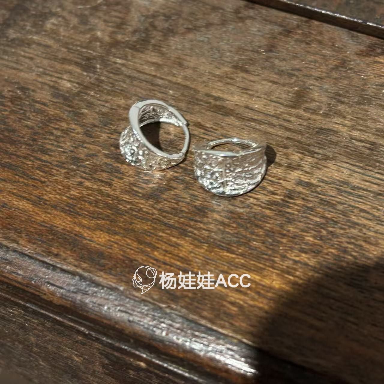 5121324韩国东大门vase新款高级感个性简约日常通勤耳环