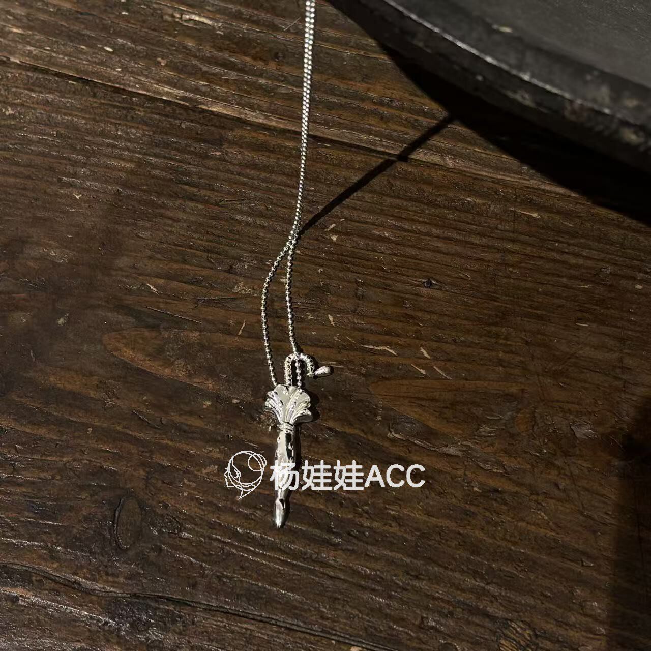 5121304韩国东大门vase新款时尚感经典简约小雨伞吊坠项链