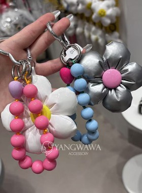 552113韩国东大门makomaki新款布艺花珠珠包挂件