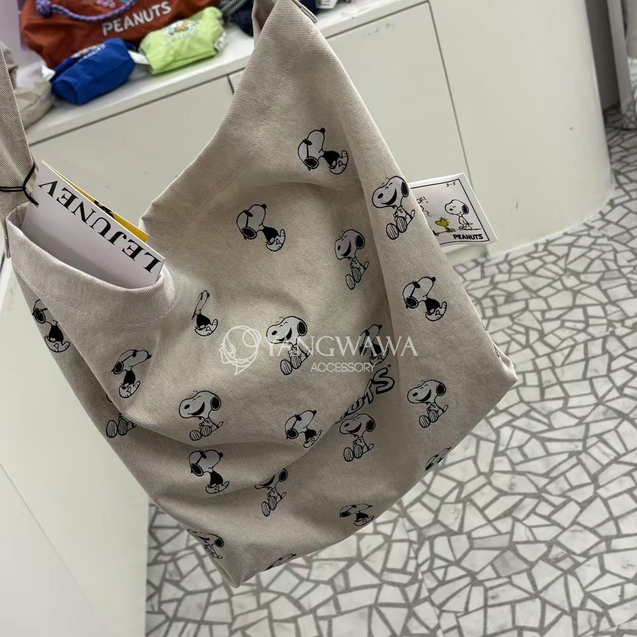 541628韩国东大门Lejunev K.卡通狗印花帆布包单肩斜跨包