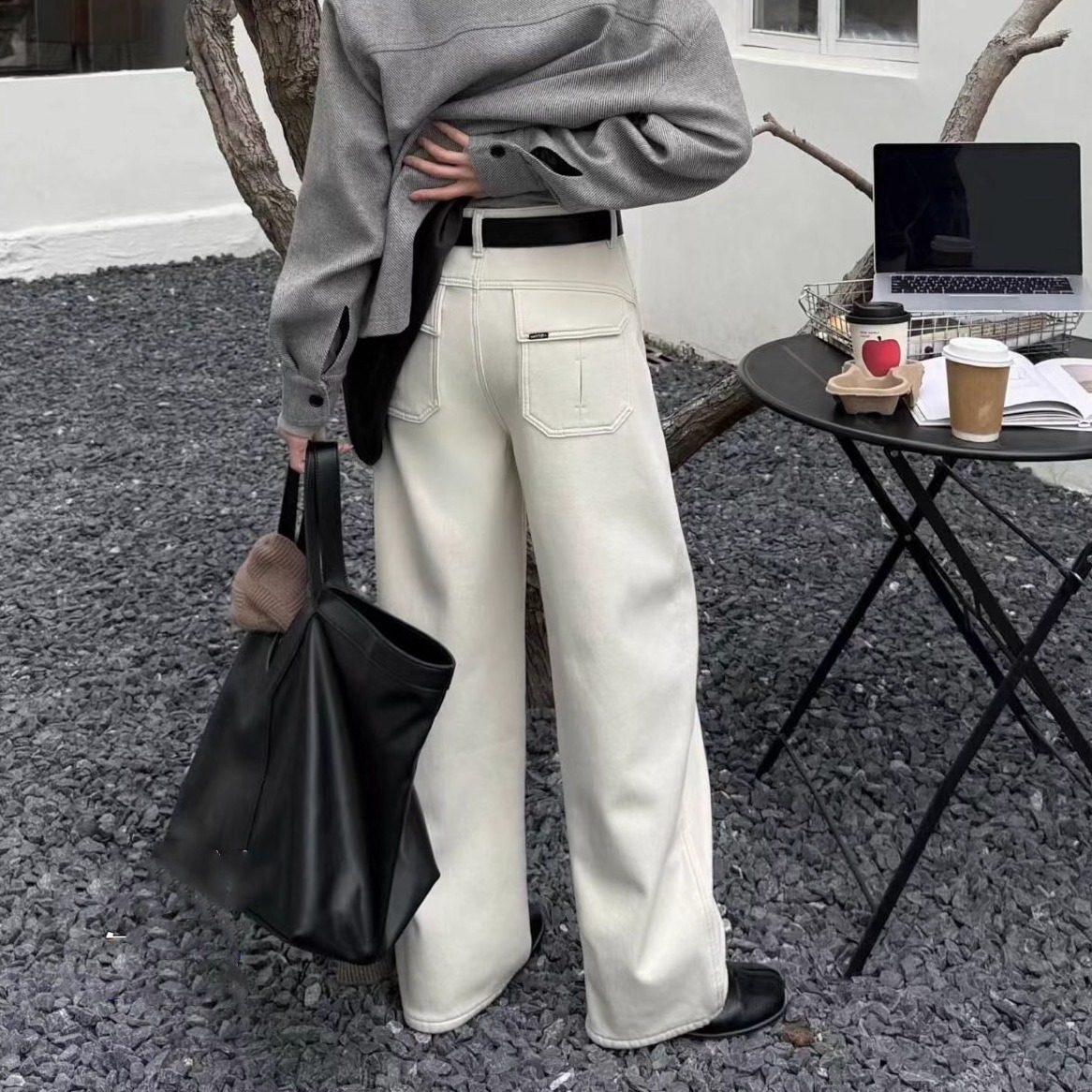 爆犀牛冬季保暖加绒米杏色阔腿牛仔裤女士直筒长裤高腰显瘦25811
