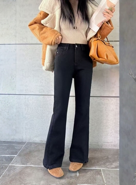 爆犀牛25857冬季加绒保暖微喇叭牛仔裤女高腰显瘦裤子弹力筒喇裤