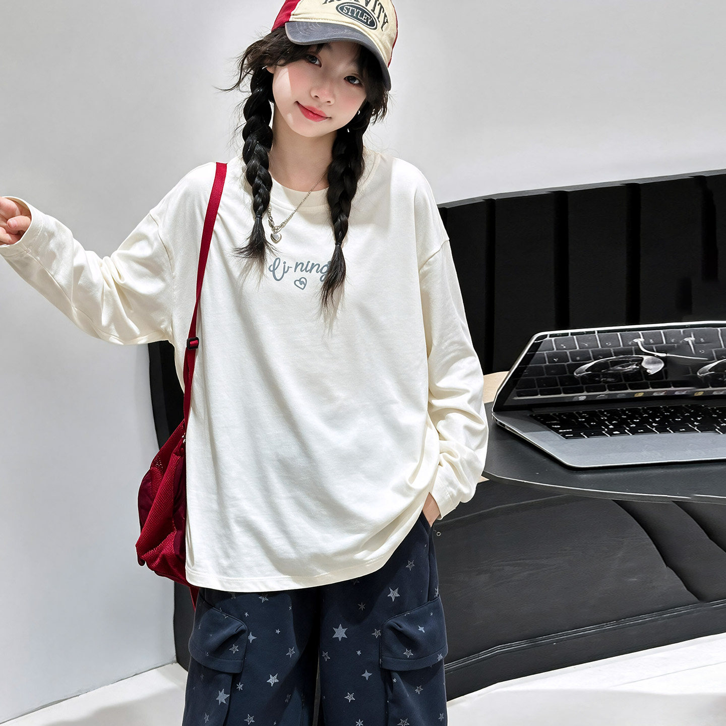 女童秋季白色长袖打底T恤