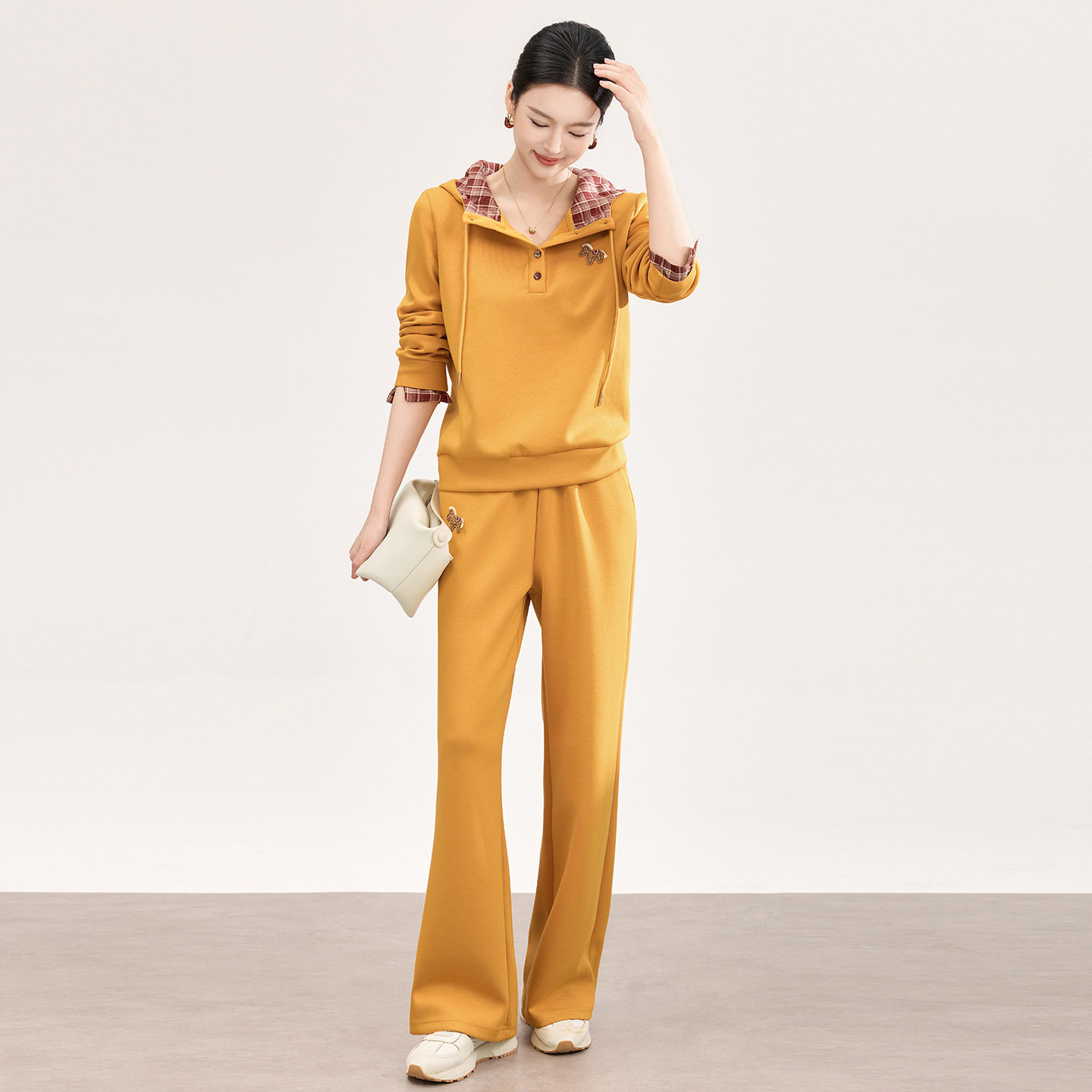 RMO&JUL休闲运动连帽撞色卫衣外套+阔腿长裤时尚两件套罗家女装,女装/女士精品,时尚套装,淘宝优惠券,粉丝福利购,淘宝优惠卷