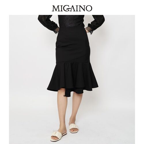 收腰显瘦半身裙春季小黑裙曼娅奴