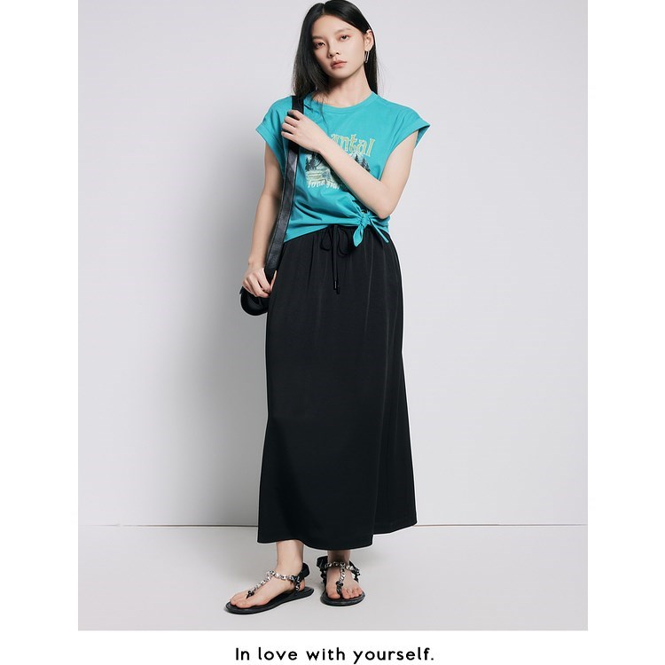 曼娅奴女装春夏纯棉圆领设计感印