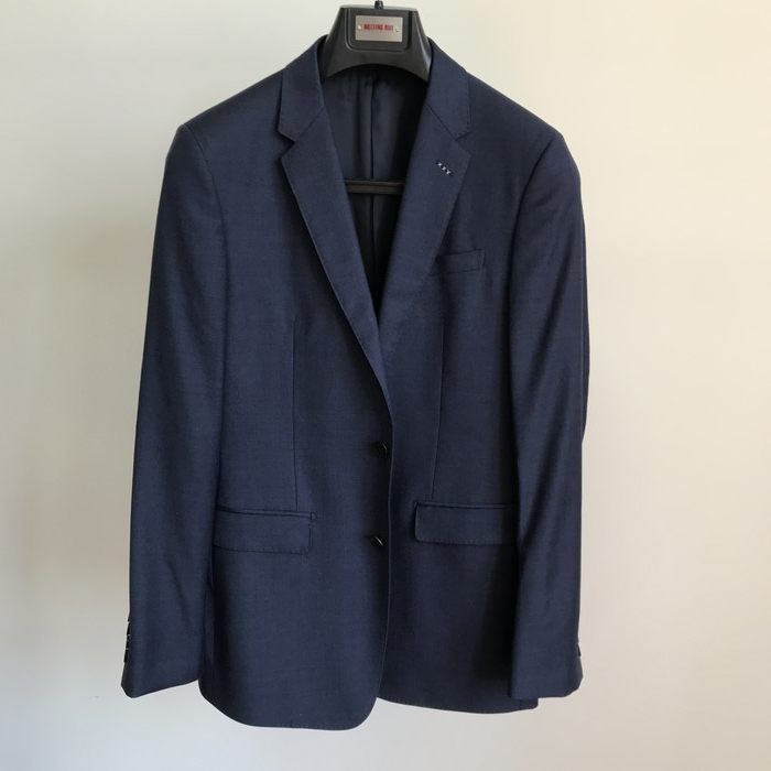 依文诺丁山男士商务意大利LORO纯羊毛130支蓝色西服吊牌价3480元