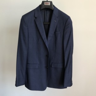 依文诺丁山男士商务意大利LORO纯羊毛130支蓝色西服吊牌价3480元