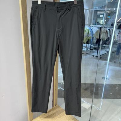 依文诺丁山男士商务春夏速干弹性透气抗皱免烫军绿色休闲裤1880元