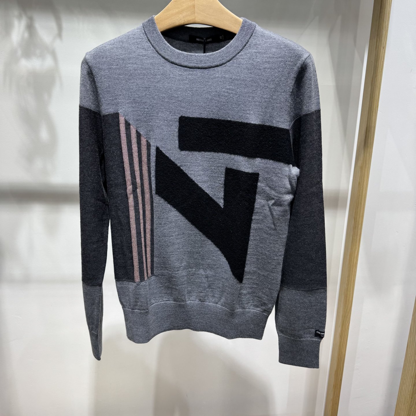 依文诺丁山男士特价意大利ZegnaBaruf羊毛圆领灰色毛衫毛衣1980元