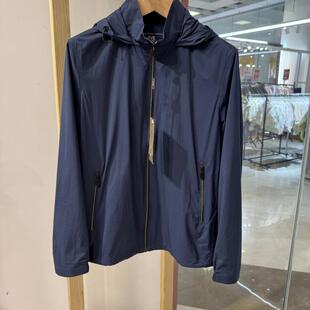 依文男士商务时尚薄款春夏款连帽休闲深蓝色夹克风衣吊牌价1880元