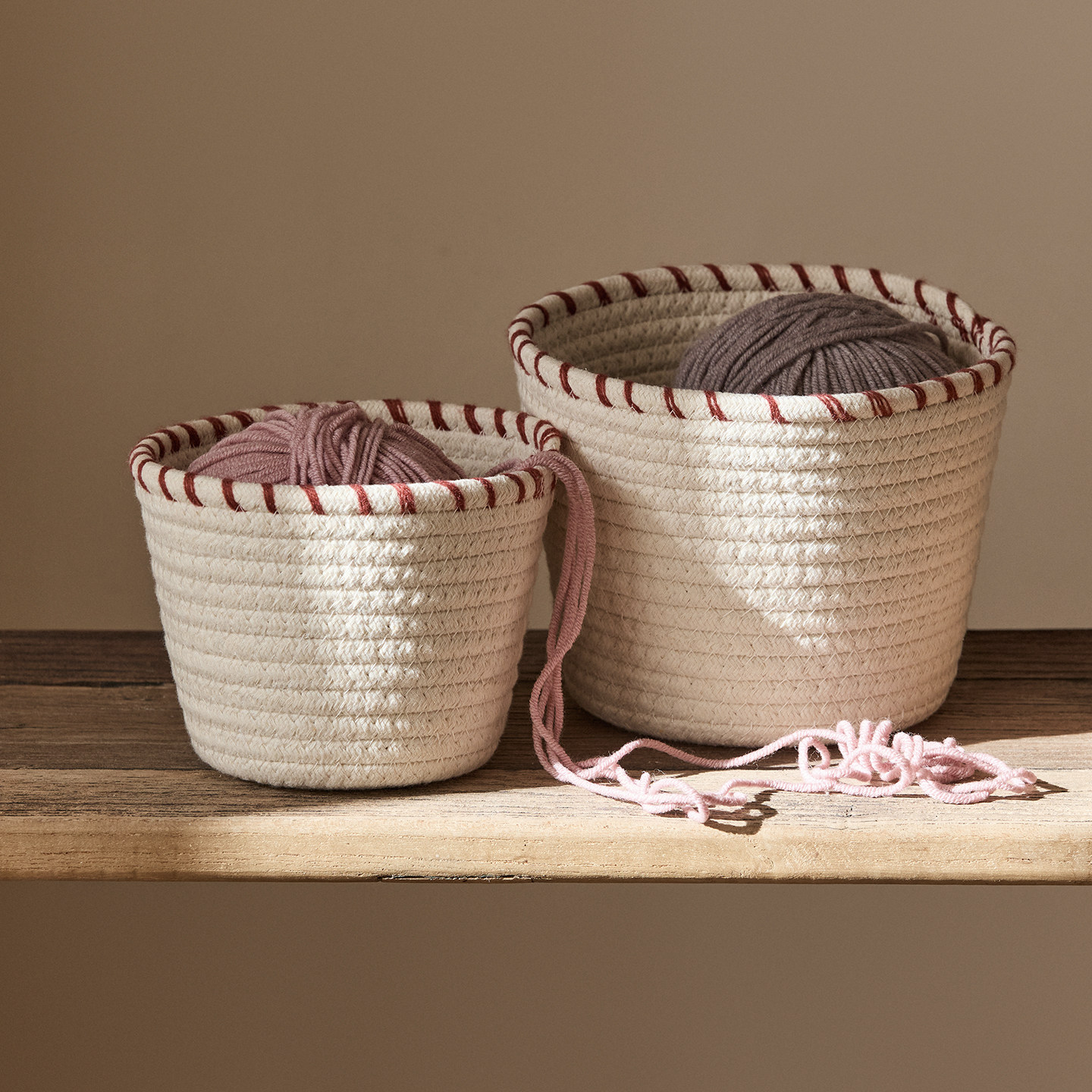 手工编织棉线收纳篮子