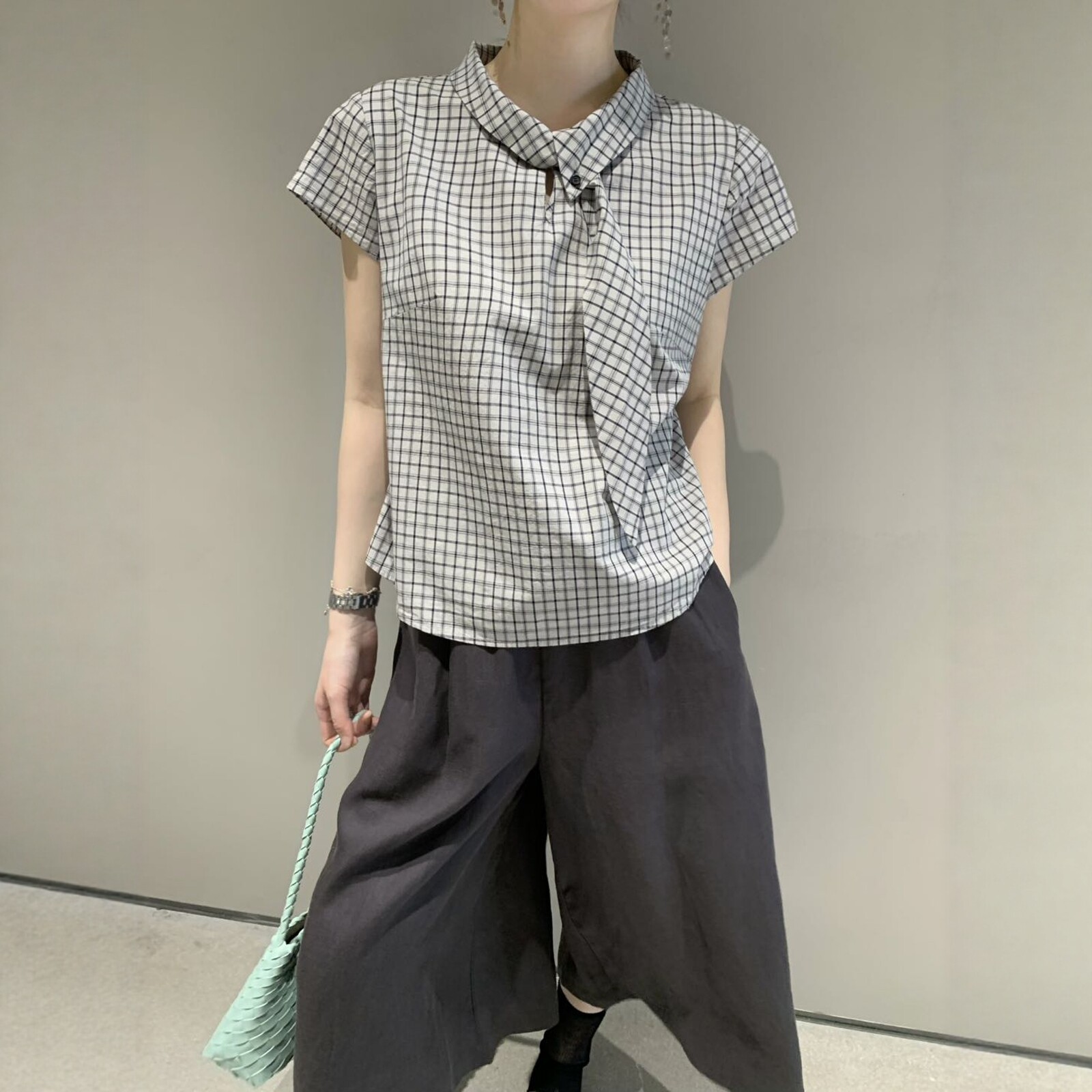 卡蔓诗30995韩系领结复古格子小飞袖衬衫女2026夏季减龄百搭上衣