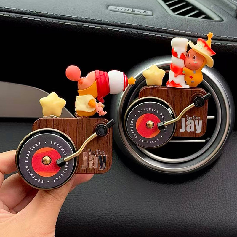 可爱星星人车内装饰女高级感车载香薰汽车出风口香氛摆件2025新款