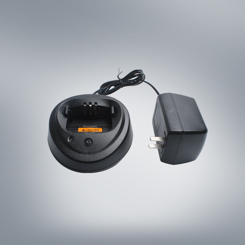 摩托罗拉充电器智能座充