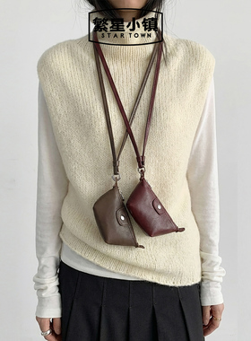 STARTOWN繁星小镇2026新款复古植鞣羊皮小包手拿饺子包挂脖耳机包