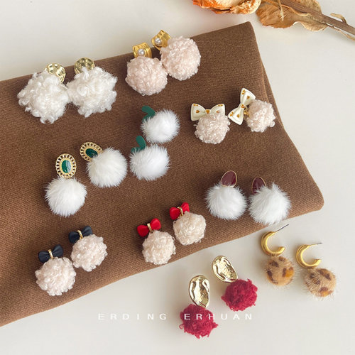 秋冬甜美毛球耳环设计感手作可爱