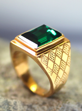 镀金绿宝石戒指男士钛钢韩版指环