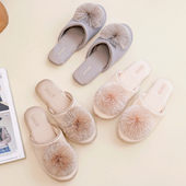 亲肤橡胶底防滑居家拖鞋 奢华缎面流苏球装 饰纯色家用拖鞋 女
