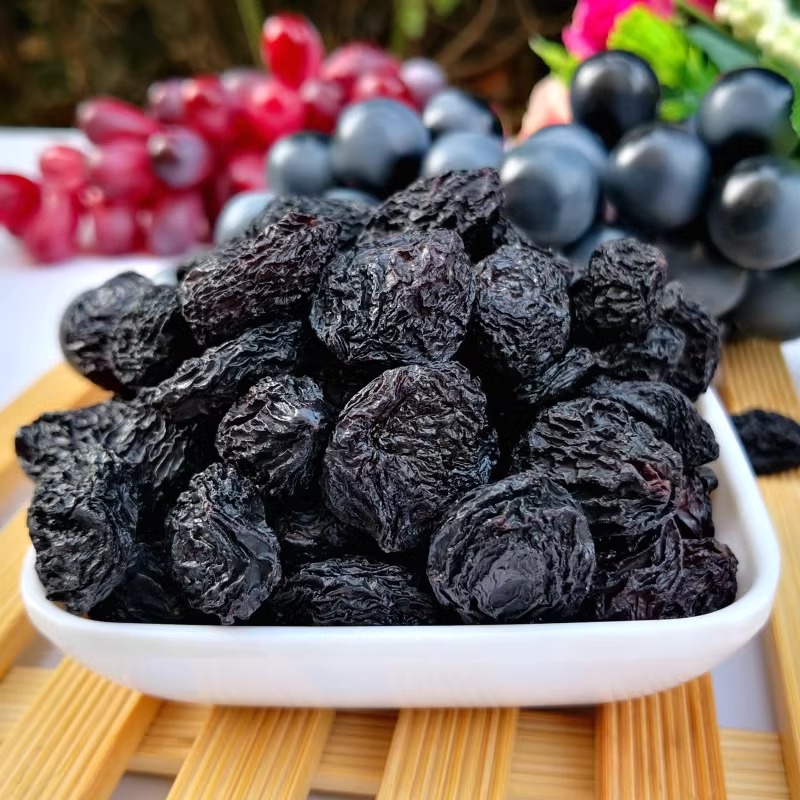 新疆特产吐鲁番夏黑葡萄干玫瑰香黑加仑500g无籽提子干孕妇散装
