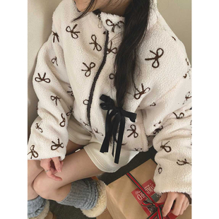 已出货 韩国东大门复古百搭正反两面穿蝴蝶结提花羊羔毛短外套女