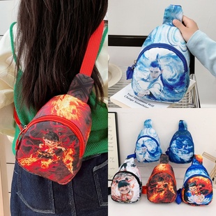 小男孩哪吒胸包男童宝宝外出游迷你斜跨包小班女孩可爱卡通零钱包