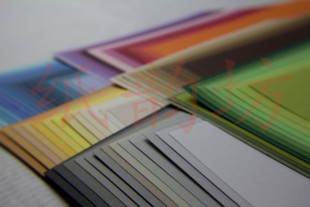 进口彩纸包装纸衍纸千色纸丹迪纸手工纸幼儿园折纸美术纸全开批发