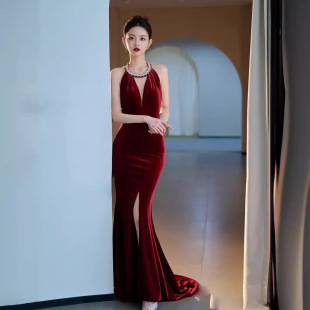 丝绒红色敬酒服新娘订婚红裙轻奢性感重工流苏回门高级宴会晚礼服