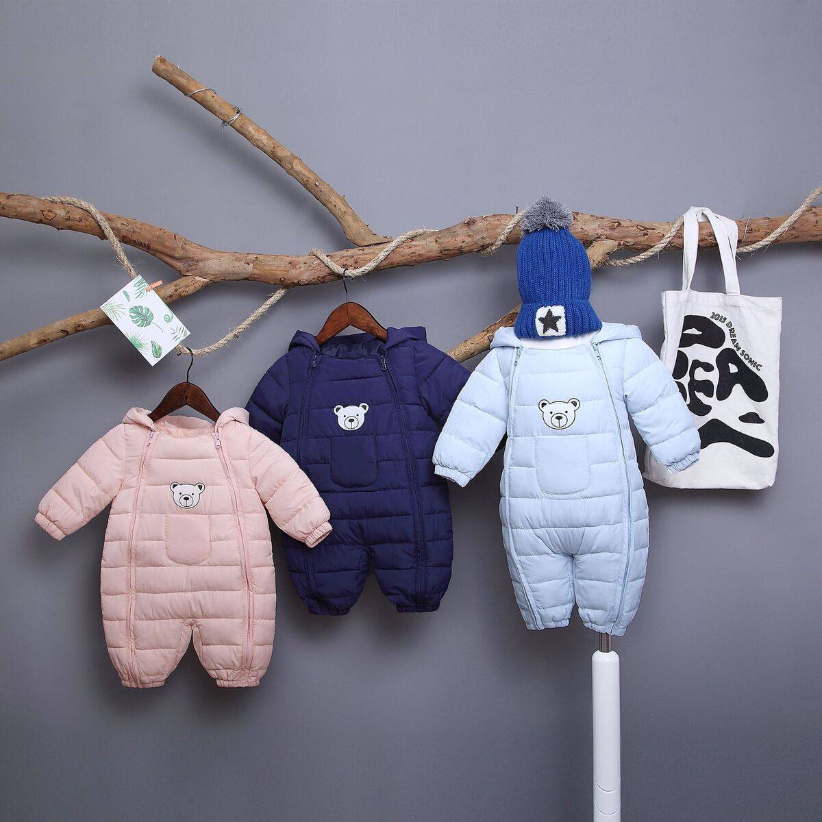 秋冬婴幼儿连体哈衣新生儿爬服男女宝宝春季保暖棉服外出抱被套装
