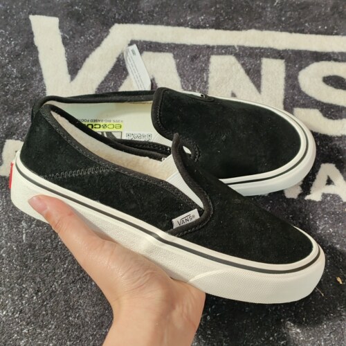 Vans Slip-On黑麂皮加绒保暖一脚蹬板鞋 VN0A4BX8S47