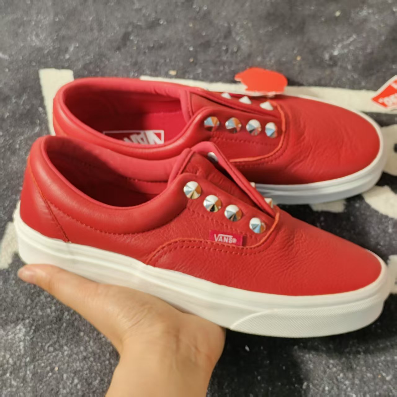 Vans Era正红荔枝纹皮铆钉无鞋带懒人板鞋情侣休闲鞋VN0A3MLSUMI