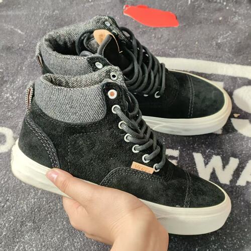 VansSk8-Hi黑麂皮毛呢拼接高帮板鞋做旧米白底休闲鞋VN000UC7GKF