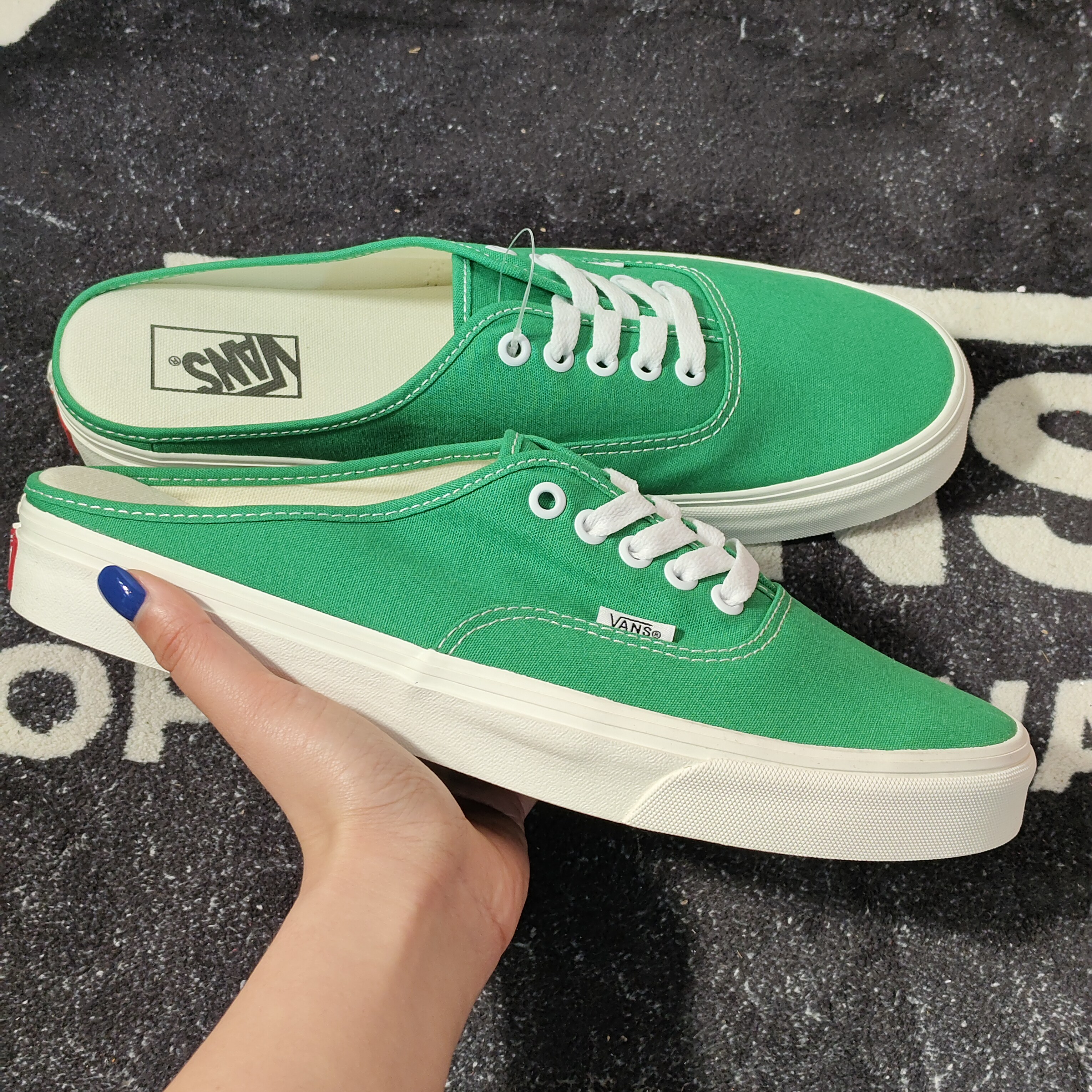 Vans Authentic Mule 绿白懒人半拖帆布鞋 VN0A54F72BJ