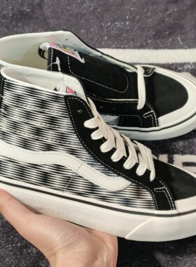 Vans Sk8-Hi 138 Decon黑白条纹高帮板鞋 VN0A3MV1WOJ