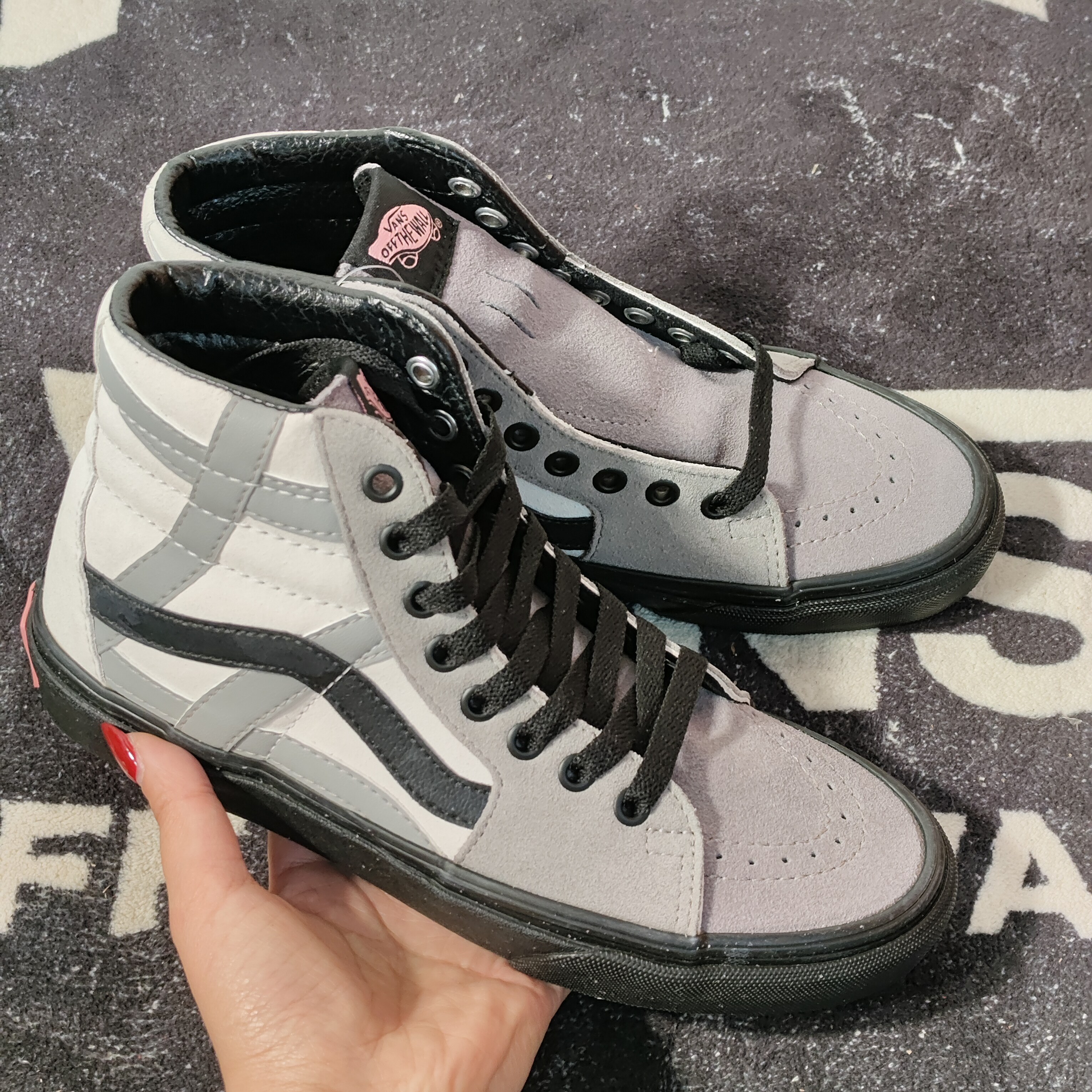Vans范斯SK8-Hi鼠年生肖联名灰黑高帮男女休闲板鞋VN0A4BV606G