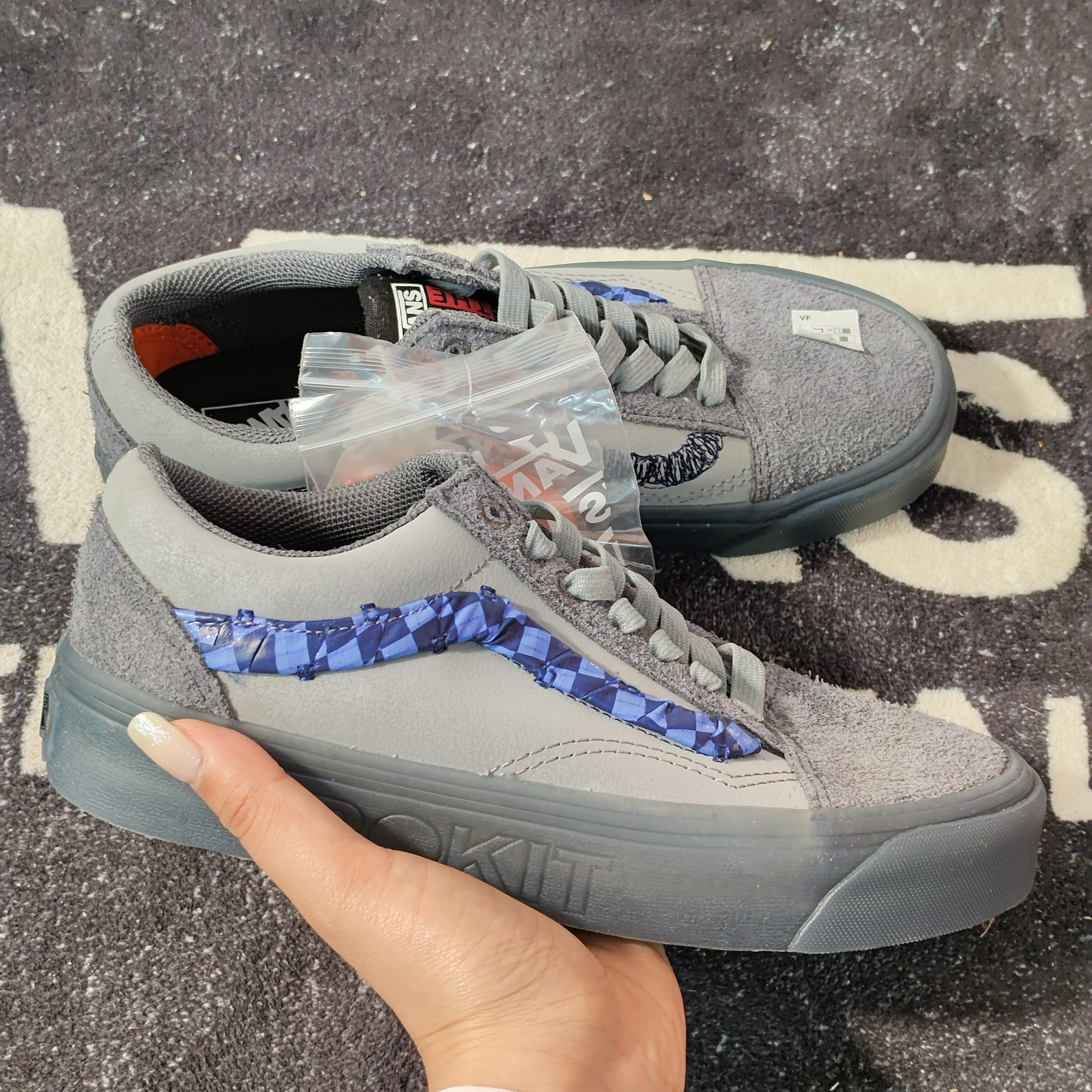 Vans x ROKIT联名Old Skool 36 DX灰蓝板鞋 VN0000SRBKU