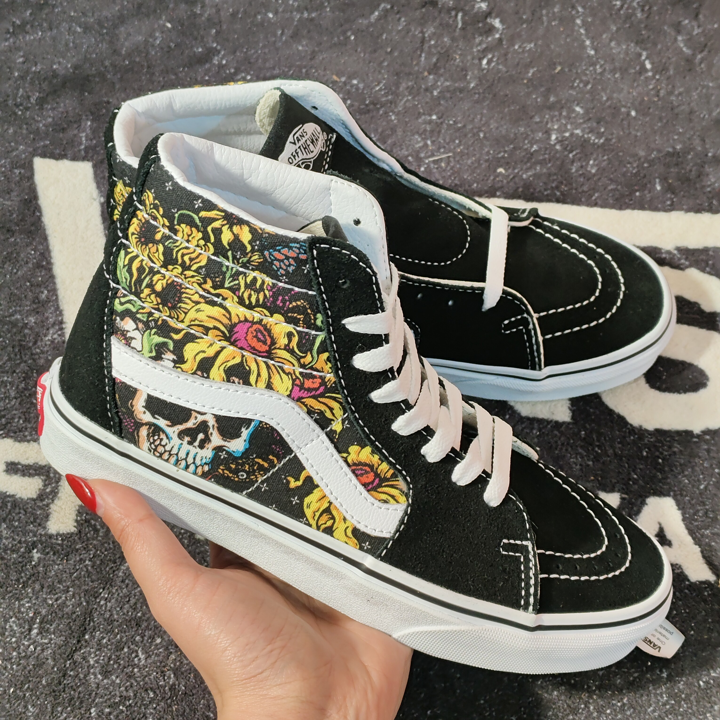 Vans Sk8-Hi骷髅向日葵印花高帮板鞋VN0A5HXV640男女休闲鞋