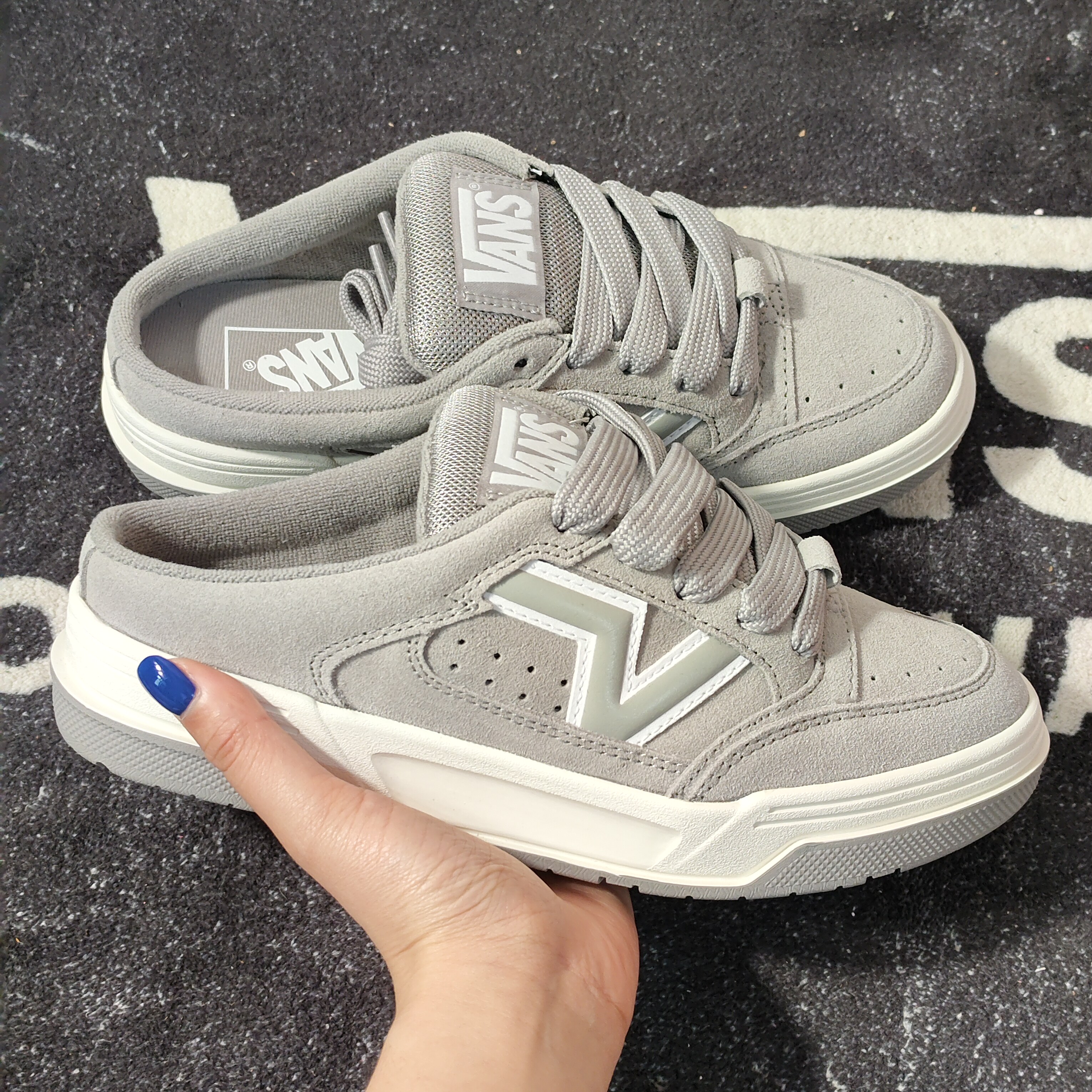 Vans Hylane Mule灰色麂皮半拖厚底休闲板鞋 VN000D7AGRY