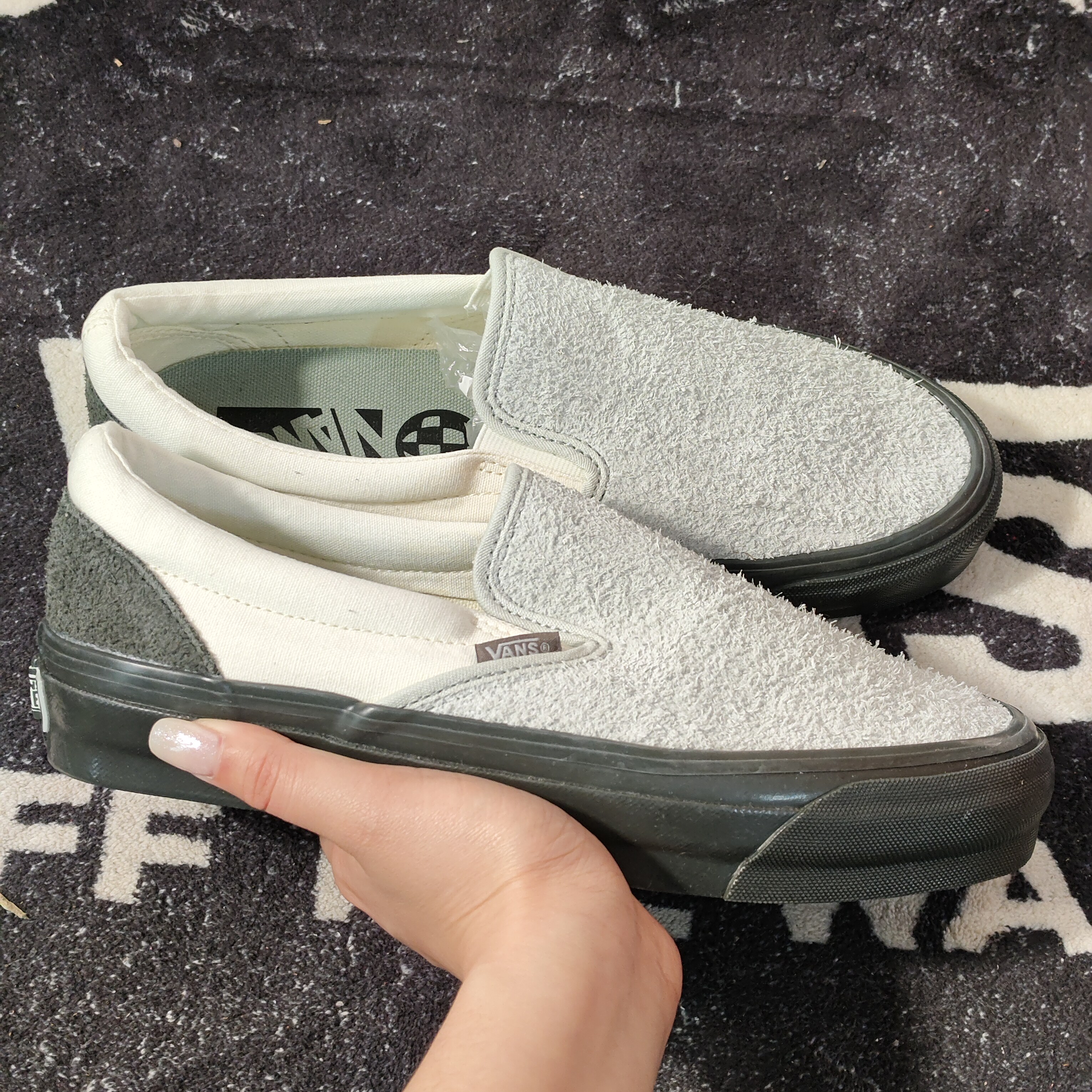 Vans Slip-On 灰绿拼色翻毛一脚蹬休闲鞋 VN000CTCDT5