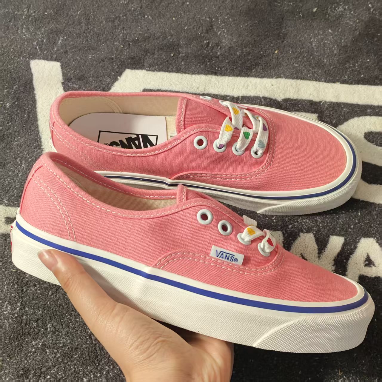 断码特价Vans Authentic蜜桃粉彩色鞋带低帮帆布鞋VN0A38ENWO7
