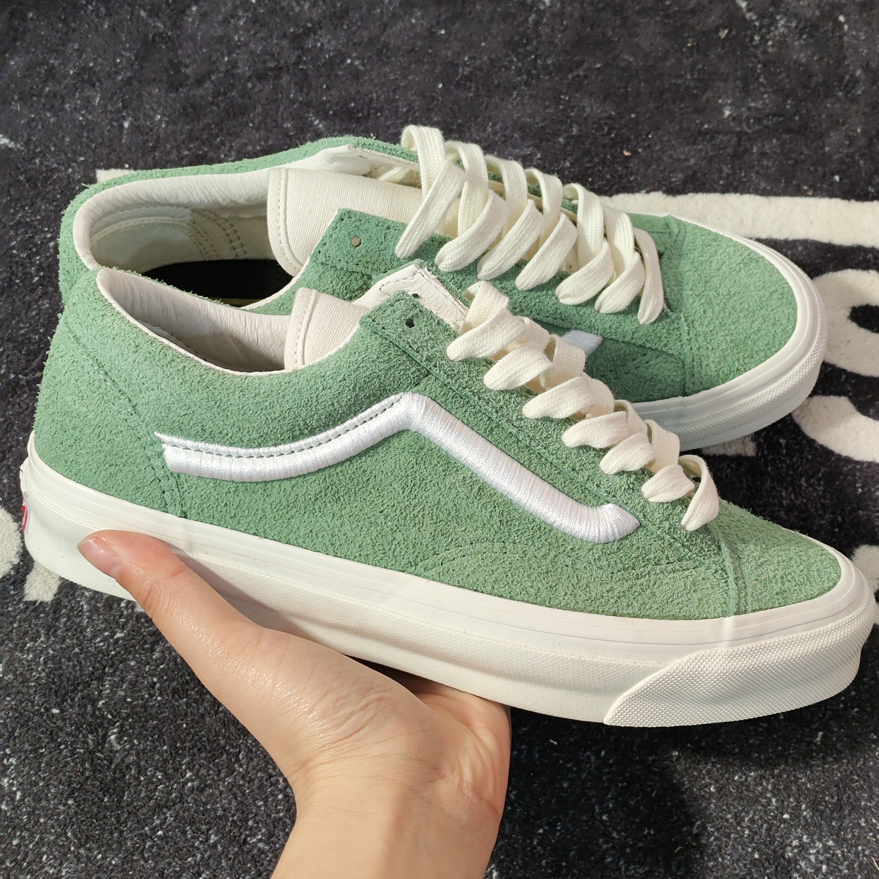 Vans范斯Style 36抹茶绿翻毛低帮休闲板鞋VN0A4BVEY7V