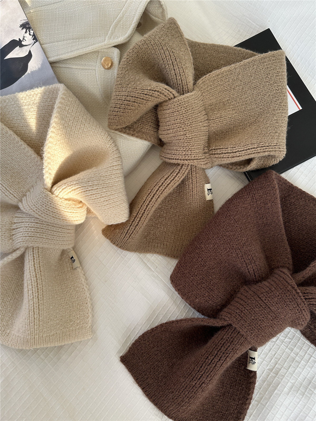 日系新款穿洞针织围脖交叉小围巾