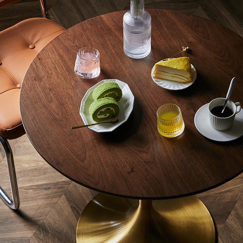 霍客森北欧洽谈桌圆桌郁金香胡桃木面餐桌椅组合设计师咖啡厅桌子
