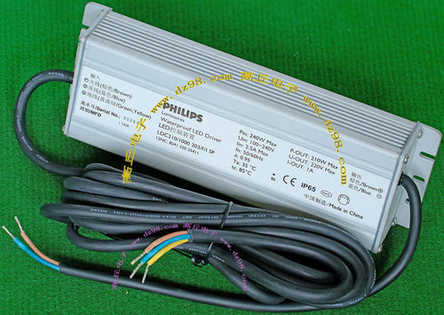 输入输出隔离结构。全新LED恒流驱动电源，防水等级IP65，输入AC100-240V，内置PFC功率因数校正电路，输出DC220Vmax，限流1A，功率210Wmax。外形尺寸；228x73x40毫米，重量约1500克，输入电源线长度260厘米，输出电源线长度30厘米。