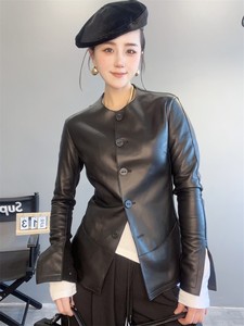 皮衣外套女小个子欧洲站女装2023早秋新款修身系扣圆领绵羊皮夹克